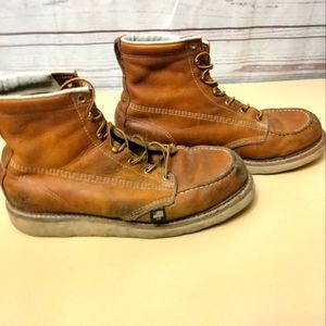 Thorogood Moc Toe Men's Boots. 10.5D. Natural. Good Shape. Sole for Days.